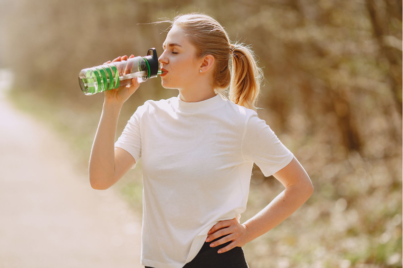 Nhịn ăn 1 tuần chỉ uống nước: Lợi và hại?
