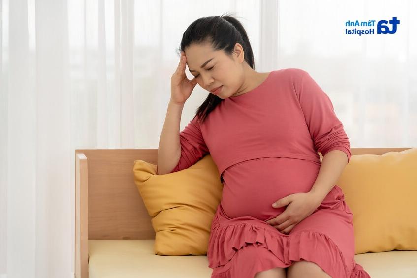 phụ nữ mang thai hay bị chóng mặt khi ngủ dậy